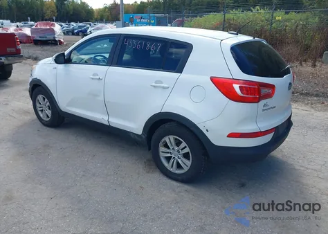 2011 Kia Sportage Lx z USA, uszkodzony, nr VIN KNDPBCA20B7075169